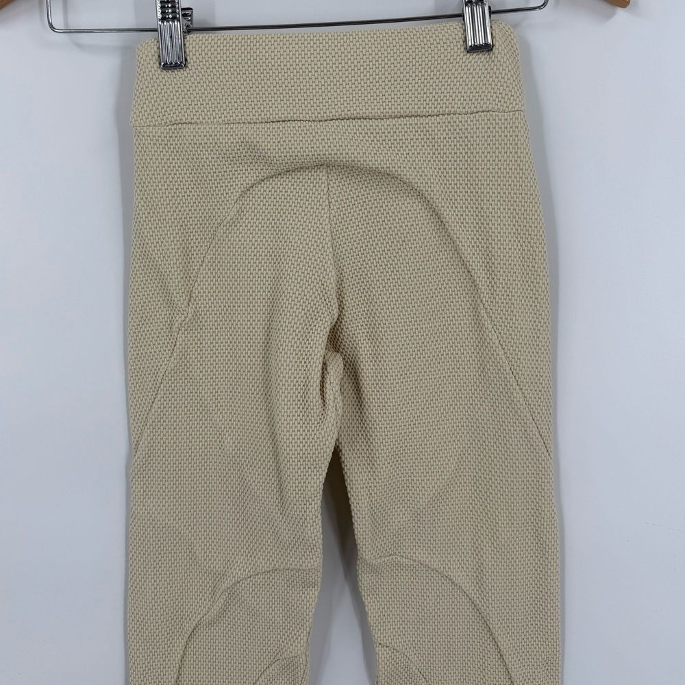 Devon Windsor Textured Athletic Leggings in Canvas | Size XS - Picture 6 of 9
